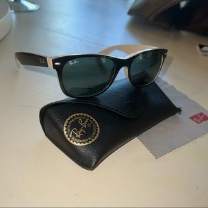 Ray Ban 2132 New Wayfarer color mix 875 55-18